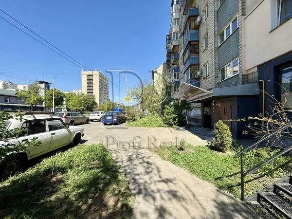 3-к квартира Київ, Голосіївський, Голосіївський 25 2