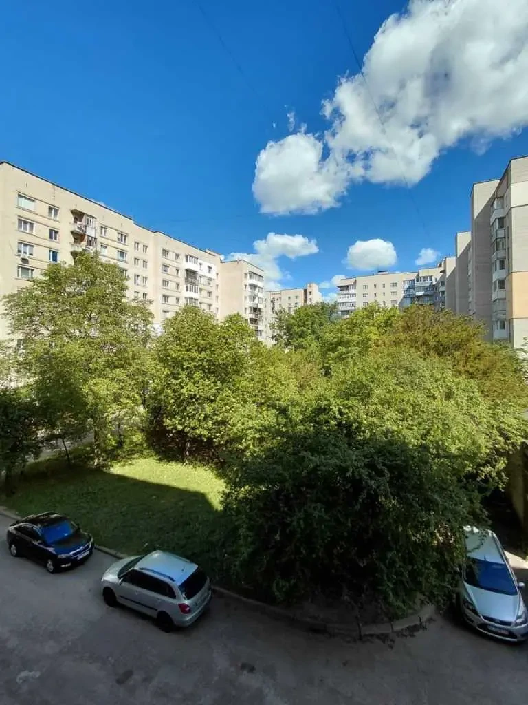3-к квартира Луцьк, Відродження 49 14
