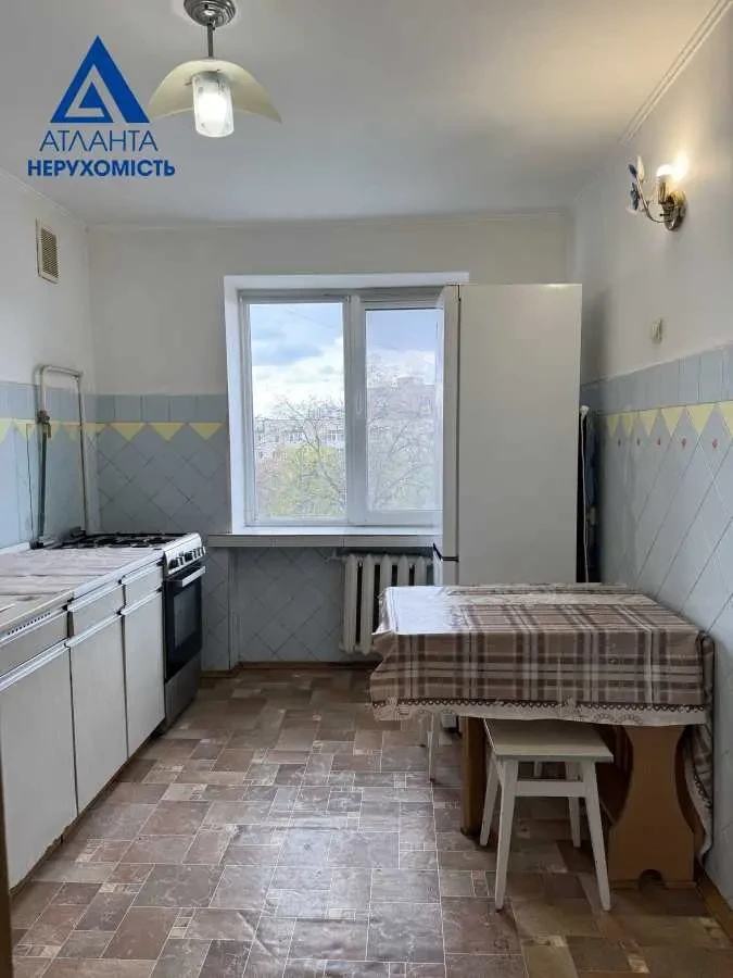 3-к квартира Луцьк, Молоді 14
