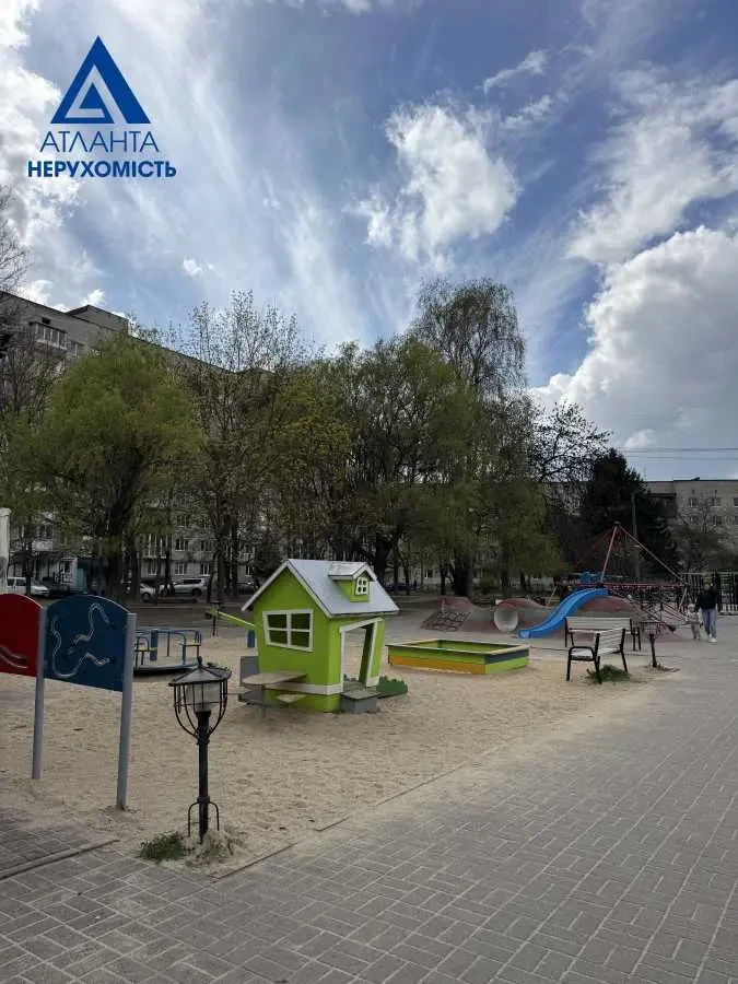 3-к квартира Луцьк, Молоді 23