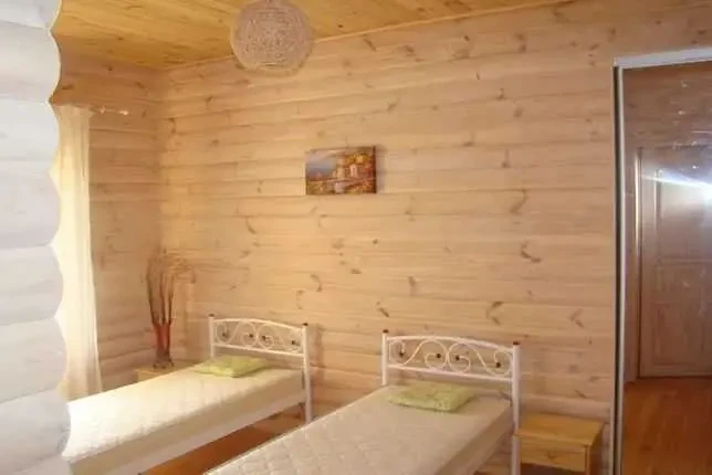 6-к будинок Броварський, Літки, Незалежности 3