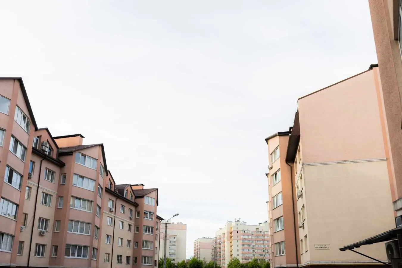підземний паркінг Бучанський, Софіївська Борщагівка, Боголюбова 7 8