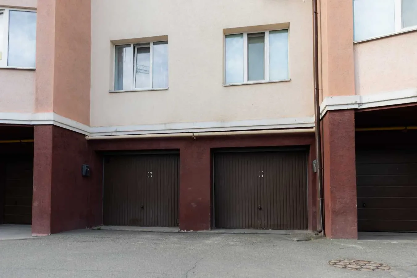 підземний паркінг Бучанський, Софіївська Борщагівка, Боголюбова 7 11