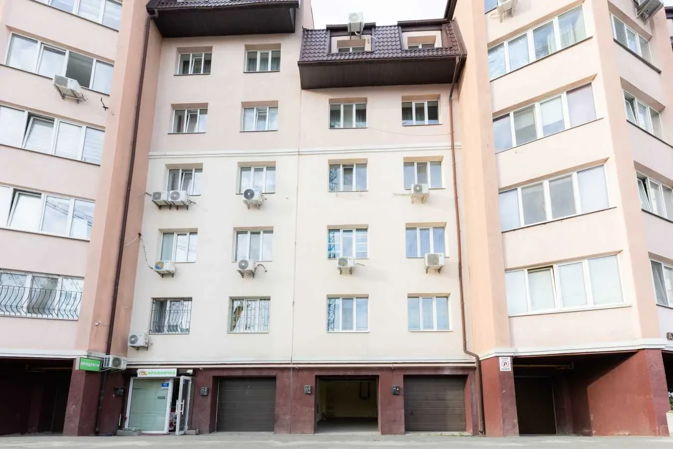підземний паркінг Бучанський, Софіївська Борщагівка, Боголюбова 7 9