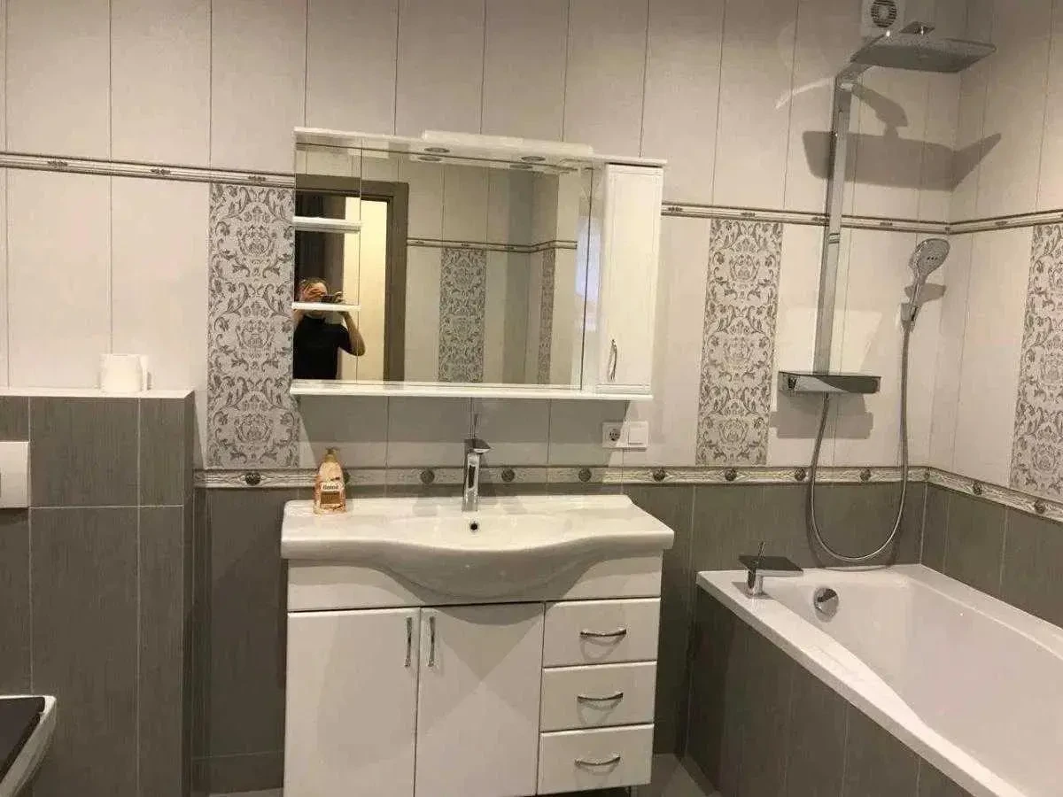 Продаж 2-кім квартири з РЕМОНТОМ 68/53/15м Винники Винна Гора 109999$ 6