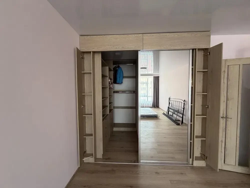 Продаж 2 кімн квартира 75 м. кв. Дубляни, вул. В. Великого 117000$ 6