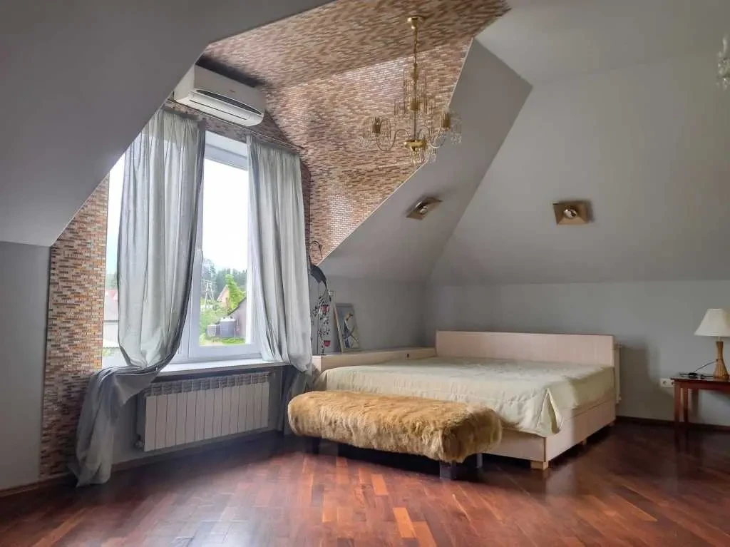 6-к квартира Обухівський, Плюти, Плютовська 20