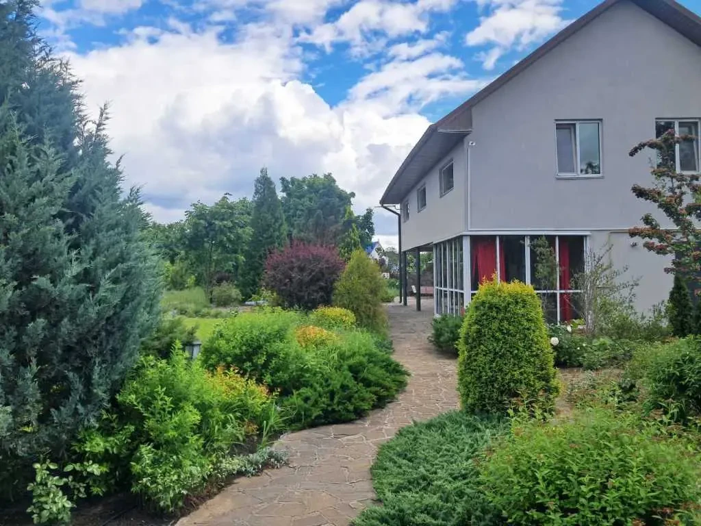 6-к квартира Обухівський, Плюти, Плютовська 21