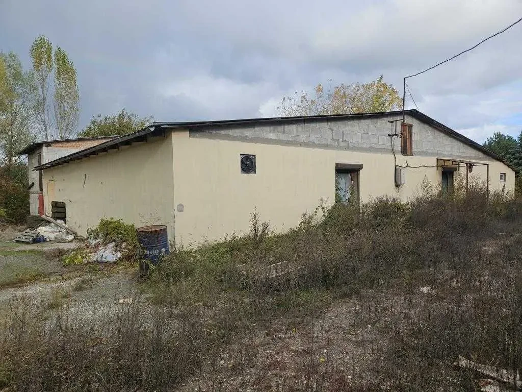 виробничі приміщення Фастівський, Малютянка, Перемоги 11