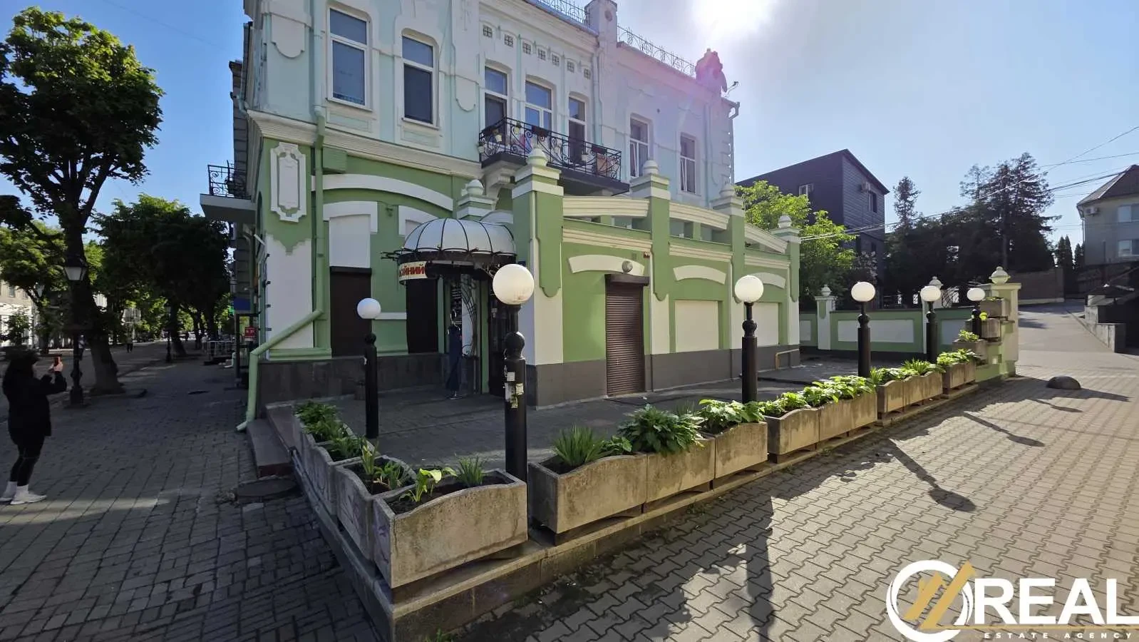 торгові площі Луцьк, Лесі Українки 32 3