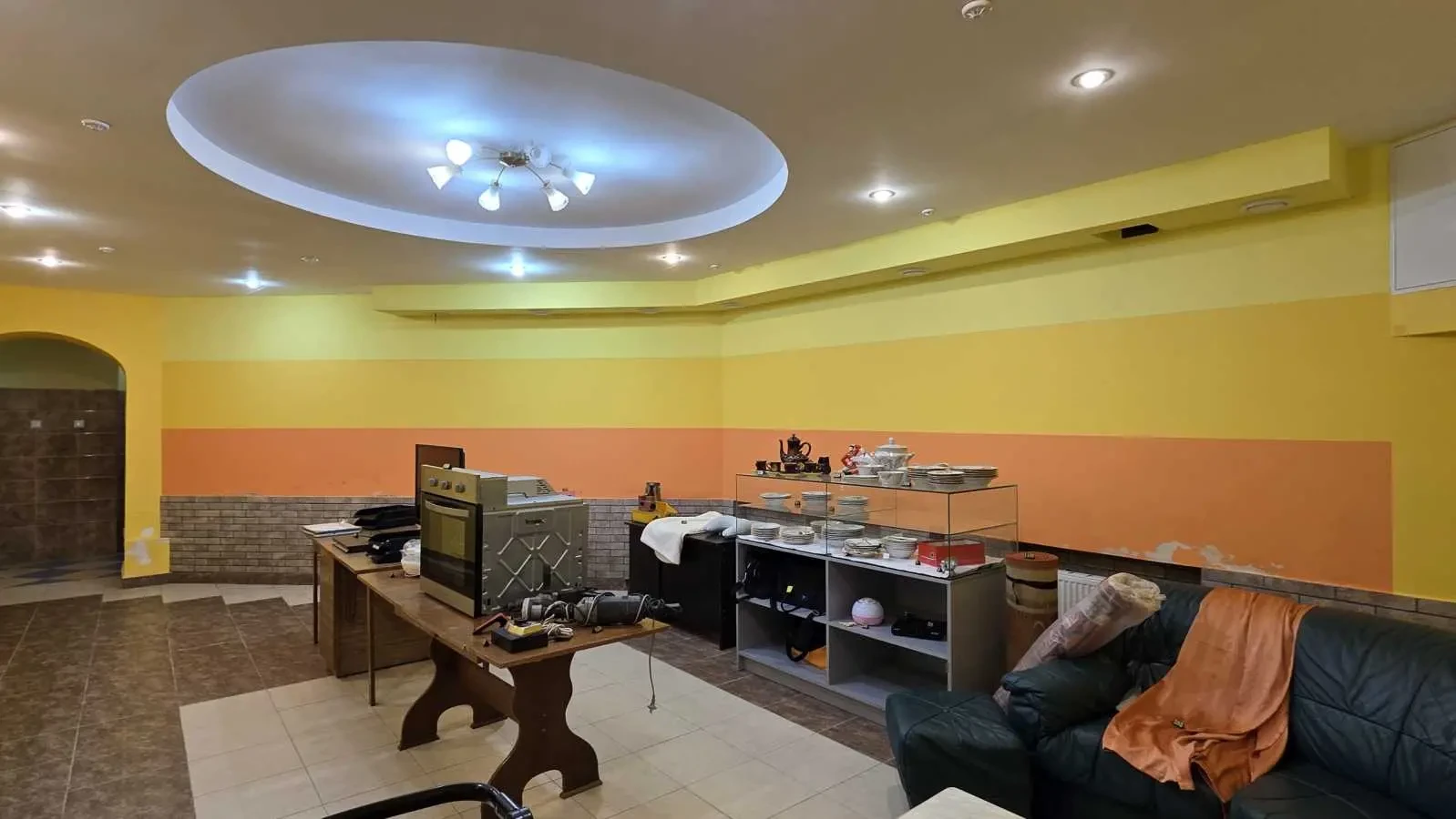 торгові площі Луцьк, Лесі Українки 32 10