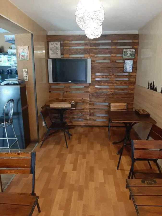 торгові площі Дніпро, Індустріальний, Б.Хмельницкого 11