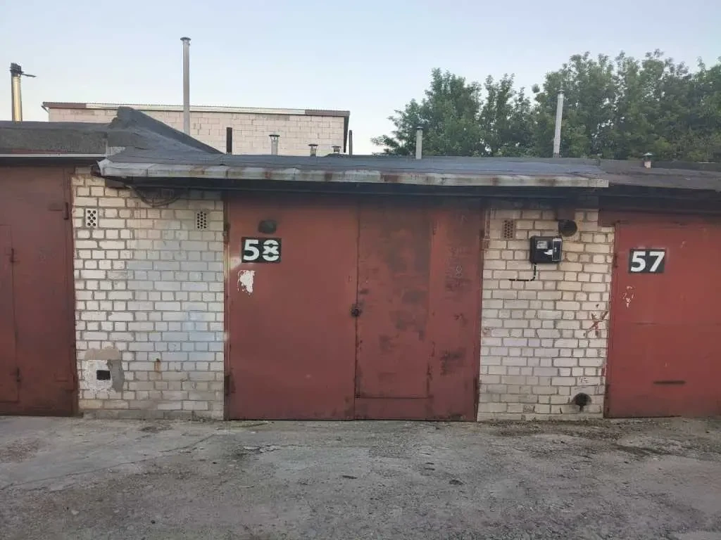 окремий гараж Київ, Деснянський, Пухівська 2 2