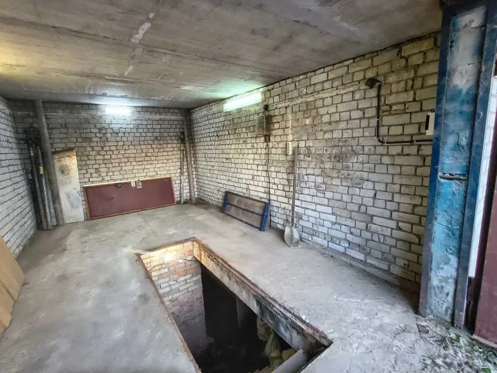 окремий гараж Київ, Деснянський, Пухівська 2 5