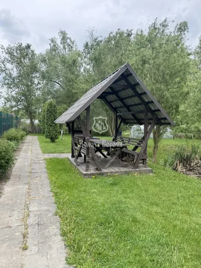 готель Київ, Святошинський, Теплична 21а 4