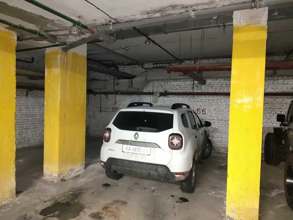 підземний паркінг Київ, Деснянський, Кубанської України  33а 7
