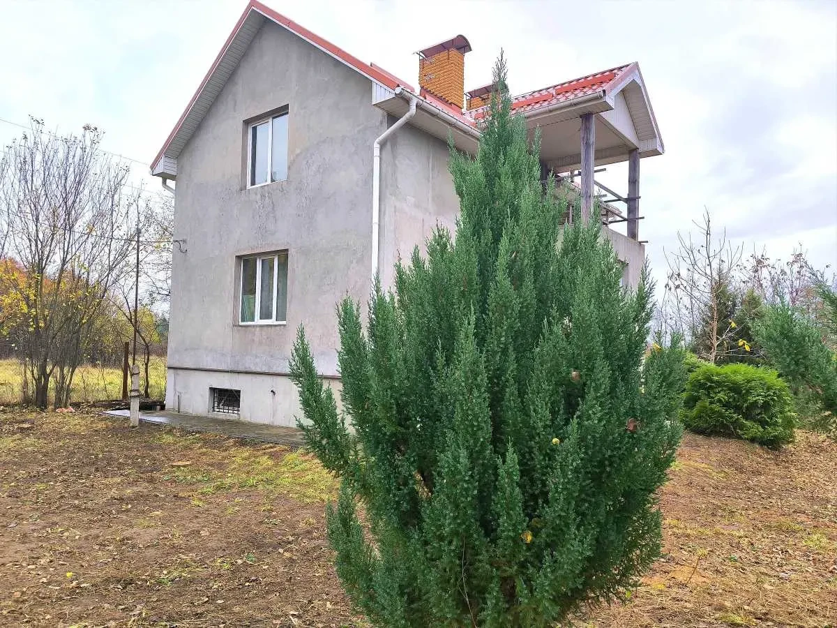 3-к будинок Бучанський, Королівка, кравченка 22