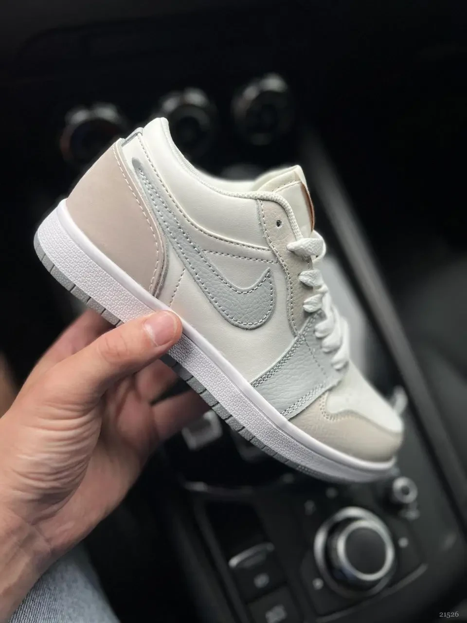 Кроссовки Nike Air Jordan 1 Low арт 21526 (найк, джордан, женские)