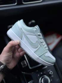 Кроссовки Nike Air Jordan 1 Low арт 21456 (найк, джордан, женские)