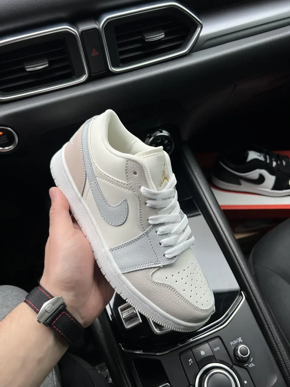 Кроссовки Nike Air Jordan 1 Low арт 21453 (найк, джордан, женские) 5