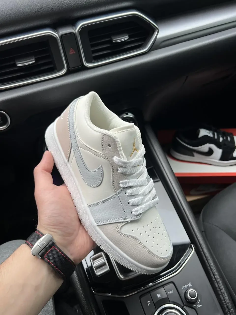 Кроссовки Nike Air Jordan 1 Low арт 21453 (найк, джордан, женские) 7