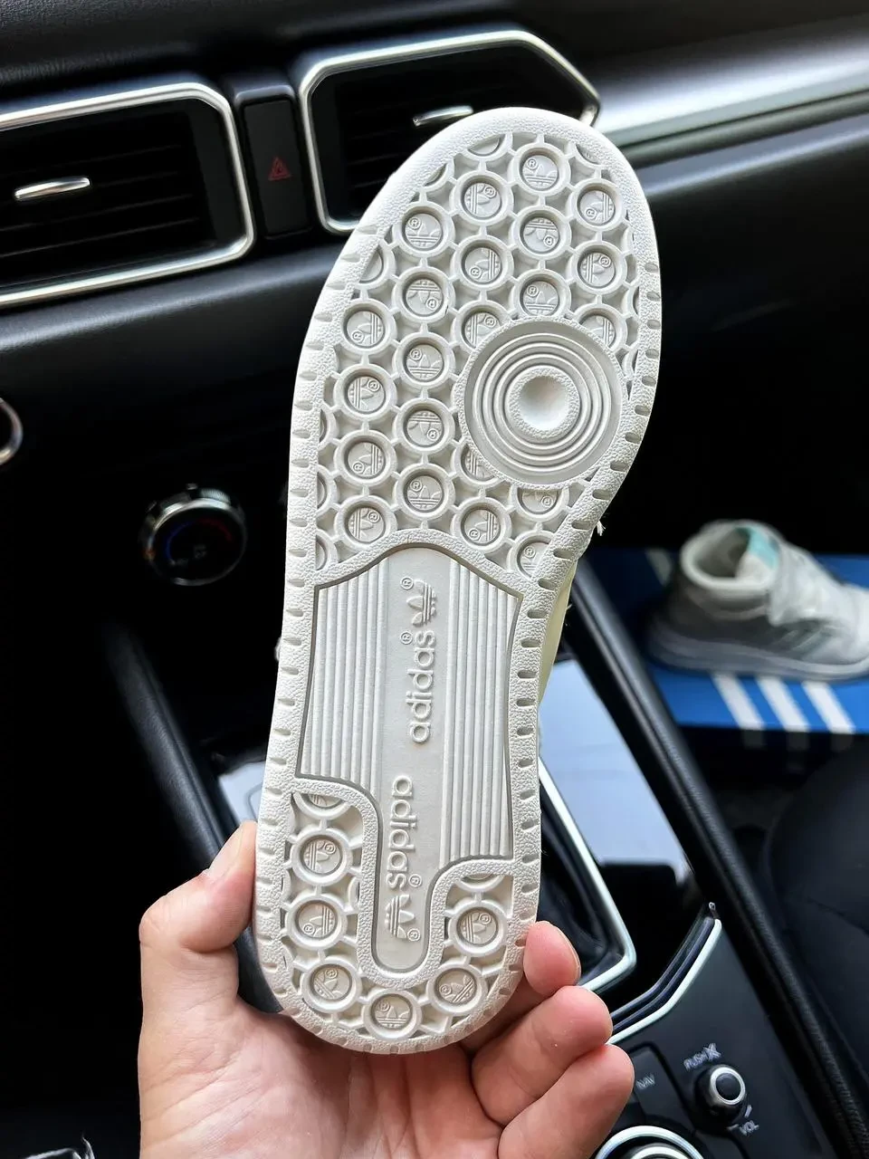 Кроссовки Adidas Originals Forum 84 mid арт 21388 (женские, адидас) 3