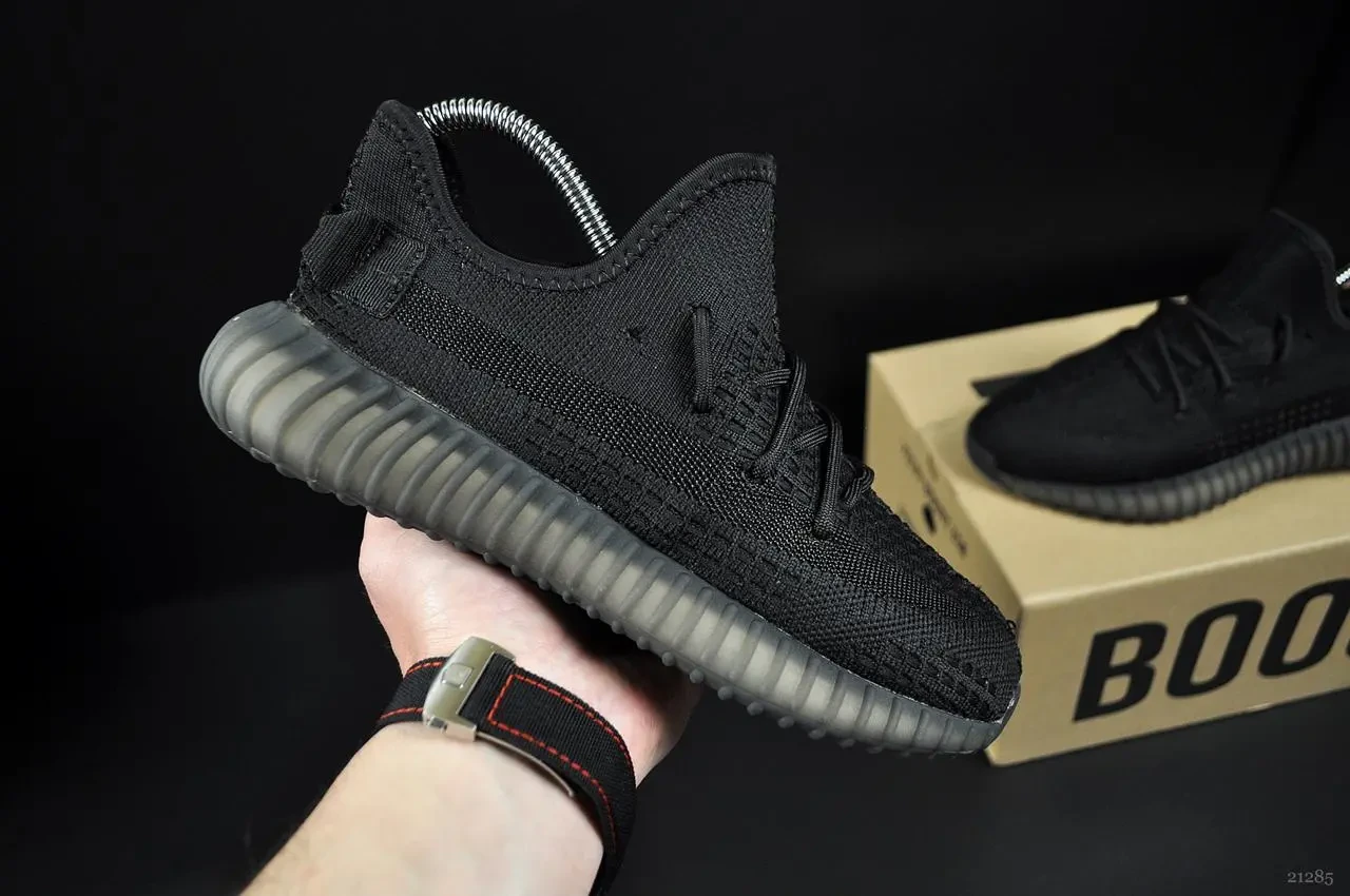 Кроссовки Adidas Yeezy Boost 350 v2 арт 21285 (унисекс, зе, адидас) 38