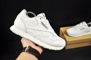 Кроссовки Reebok classic арт 21202 (женские, ельёк) 39