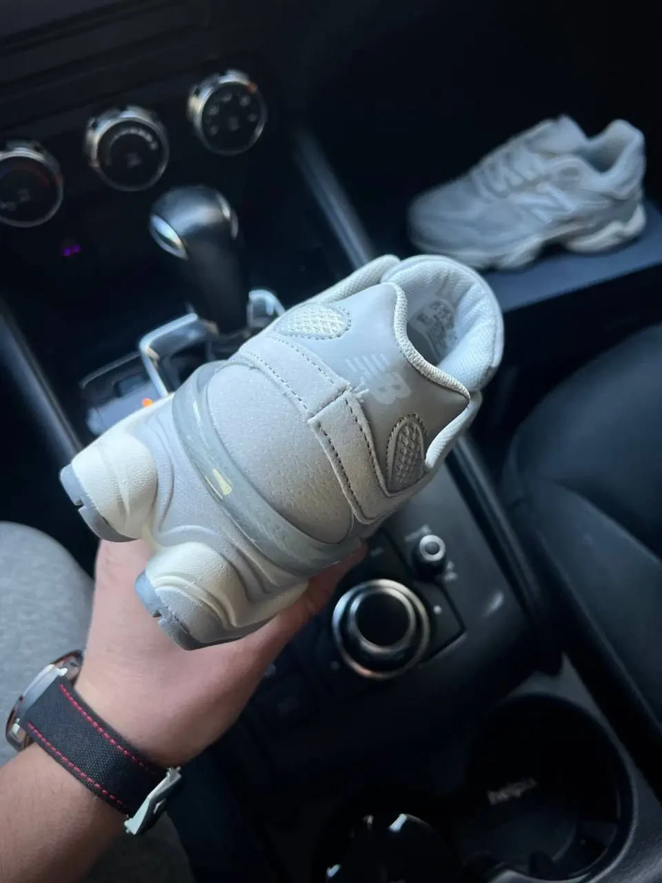 New Balance 9060 Light Gray Арт 21690 (изнандел, унисекс) 6