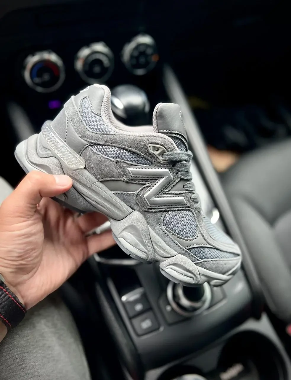 Кроссовки New Balance 9060 арт 21633 (унисекс,26 беленс) 39