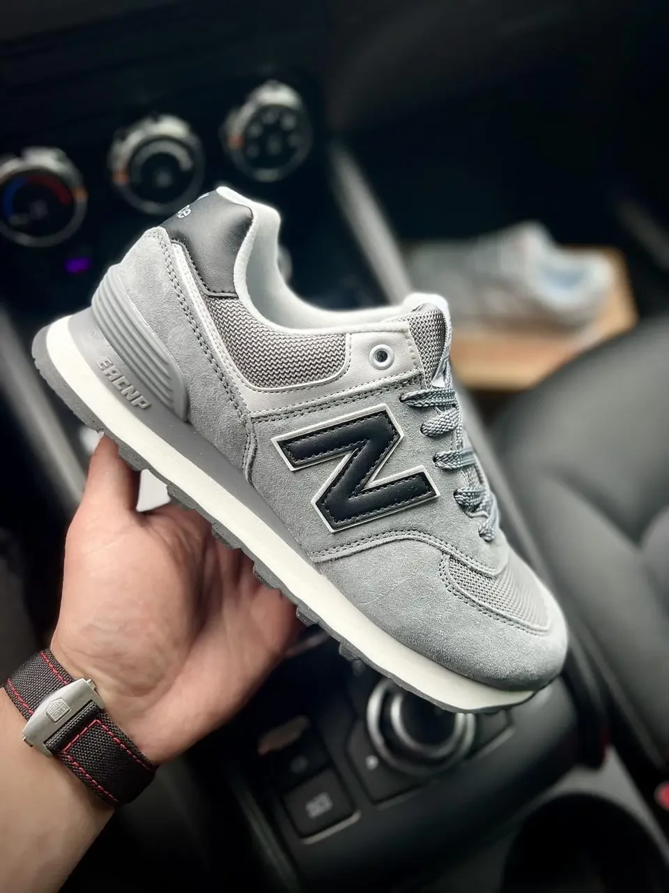 Кроссовки New Balance 574 арт 21612 (унисекс,26 беленс) 40