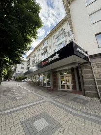 торгові площі Луцьк, Винниченка 25
