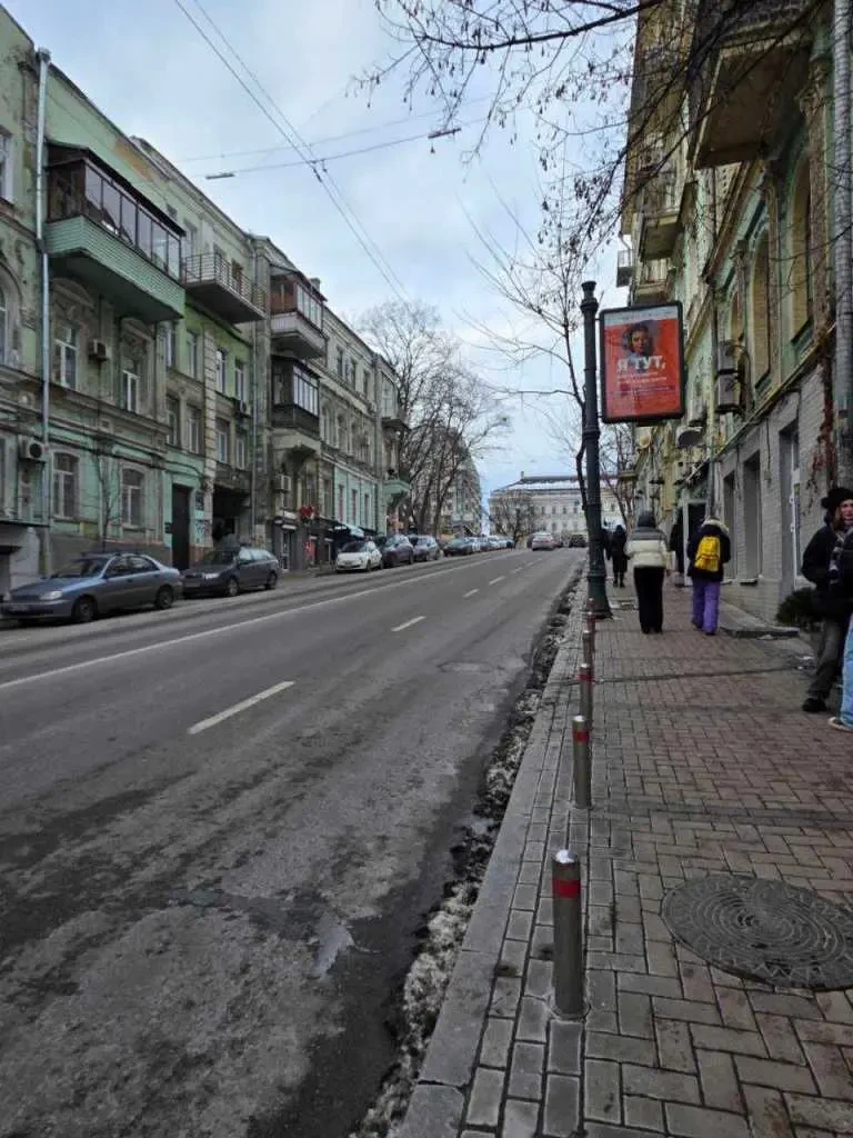 торгові площі Київ, Печерський, Михайлівська 19 2
