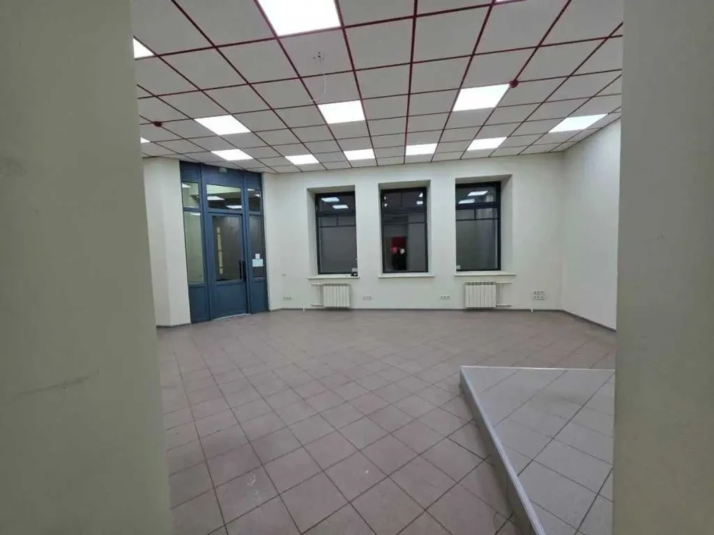 торгові площі Київ, Печерський, Михайлівська 19 9