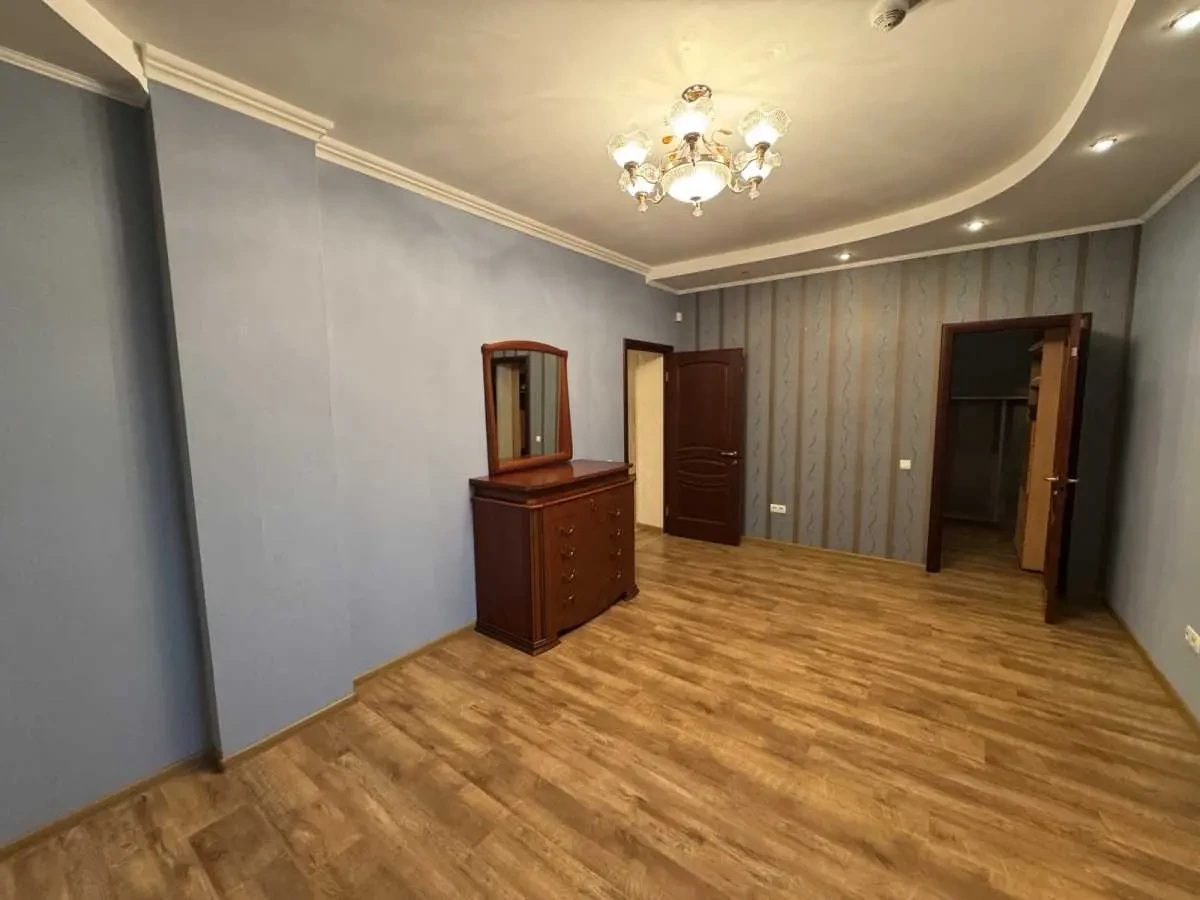 7-к будинок Київ, Голосіївський, Васильківський 14 17