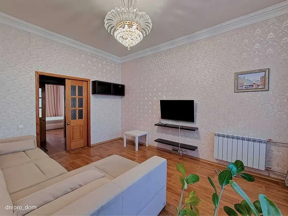 3-к квартира Дніпро, Соборний, Левка Лук яненка 2е 3