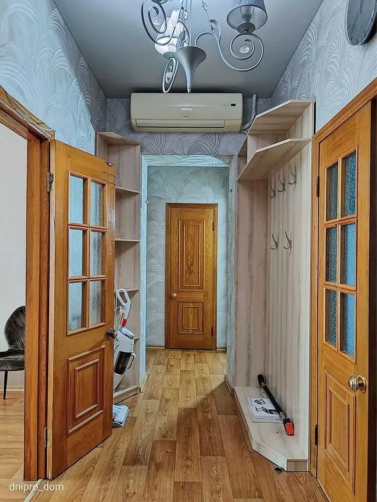 3-к квартира Дніпро, Соборний, Левка Лук яненка 2е 17