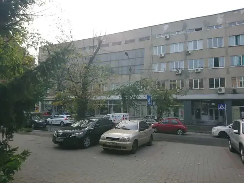 офісна будівля Київ, Оболонський, Куренівська 2б