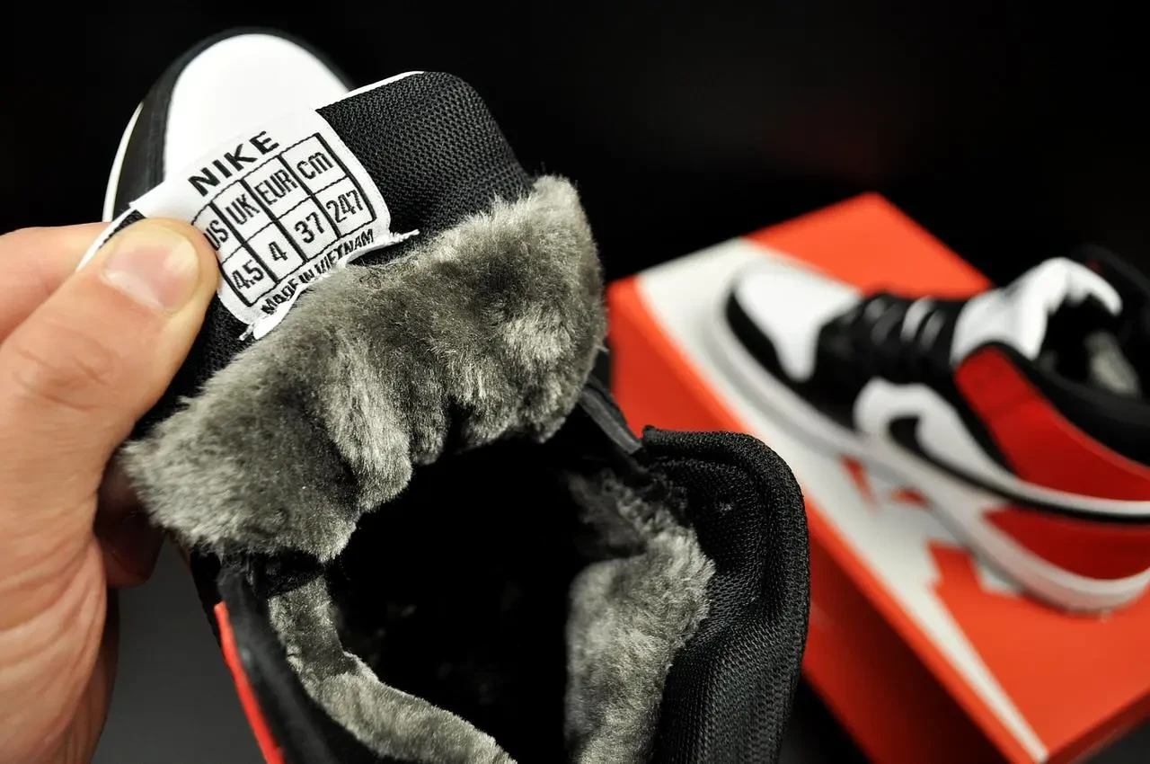 Кроссовки зимние Nike Air Jordan 1 арт 21420 (найк, джордан, унисекс) 3