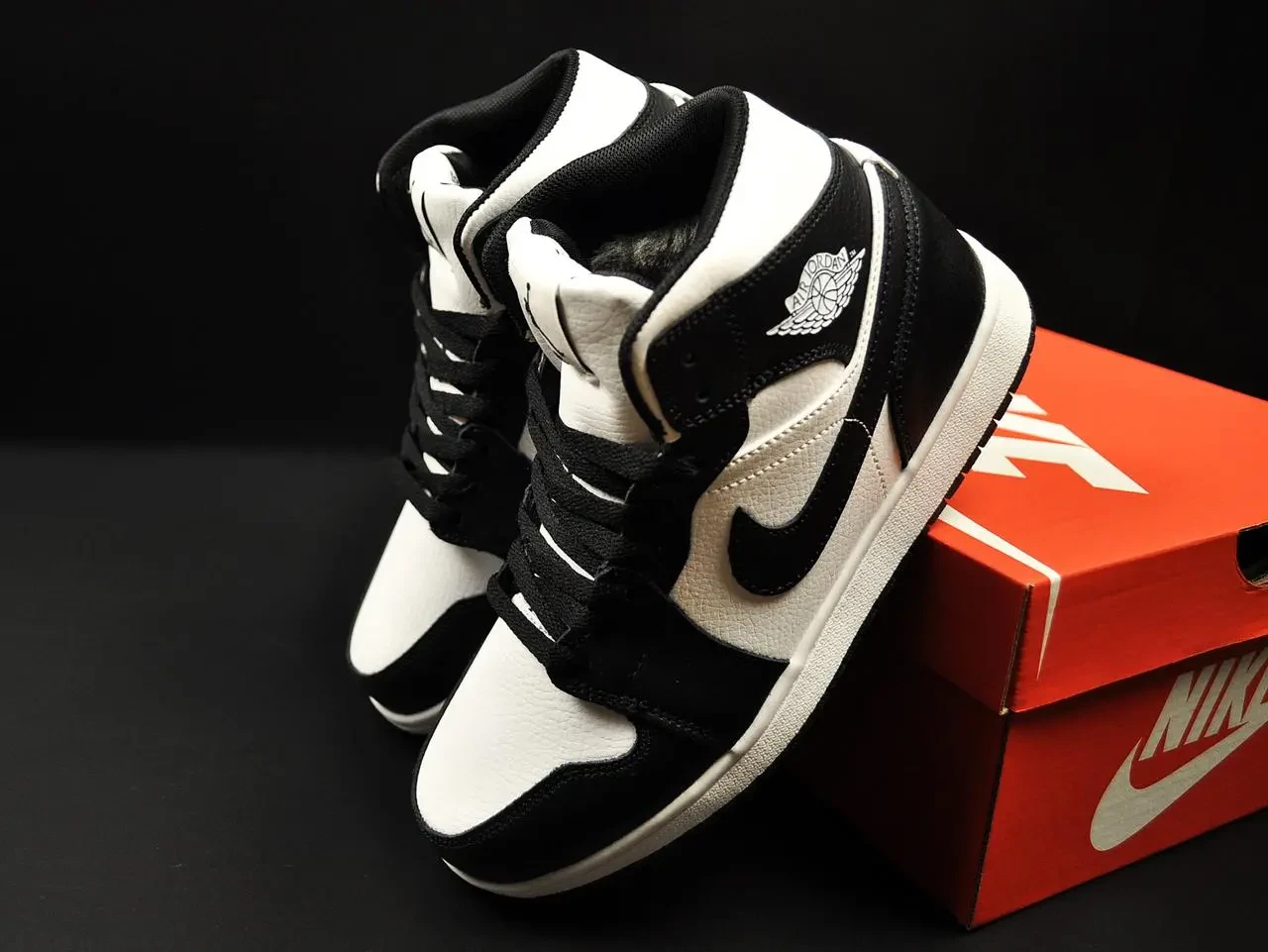 Кроссовки зимние Nike Air Jordan 1 арт 21419 (найк, джордан, унисекс) 2