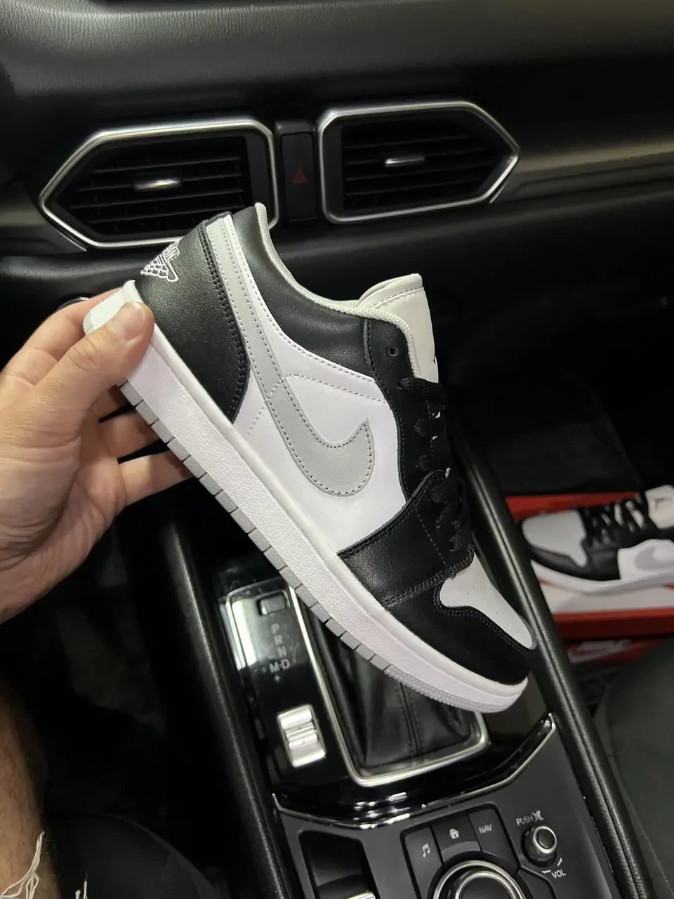 Кроссовки Nike Air Jordan 1 Low арт 21329 (найк, джордан, мужские) 2