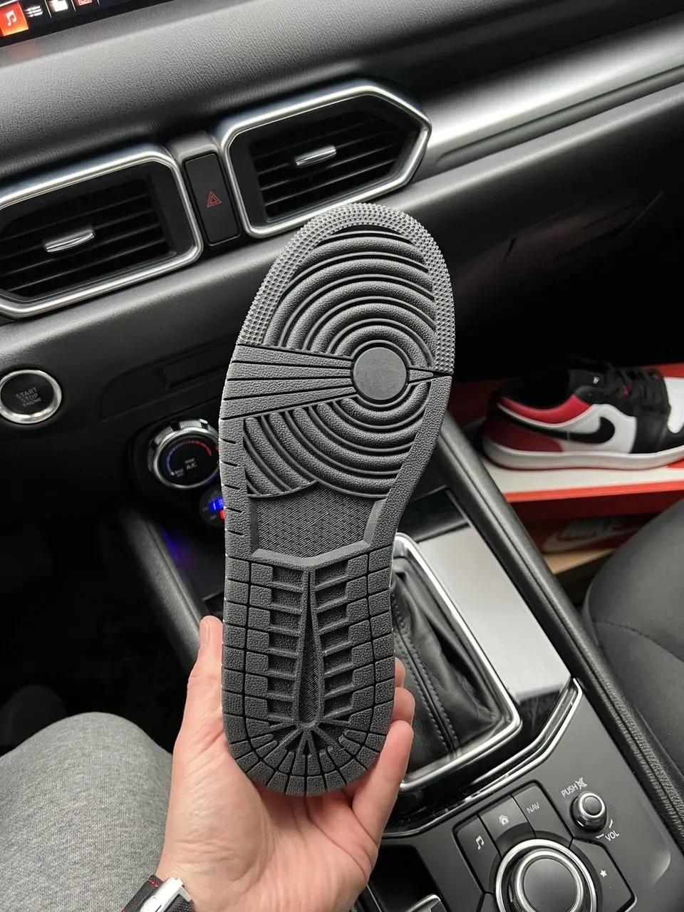 Кроссовки Nike Air Jordan 1 Low арт 21260 (найк, джордан, мужские) 3