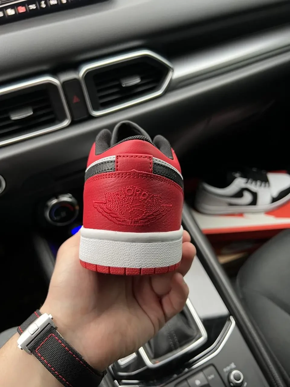Кроссовки Nike Air Jordan 1 Low арт 21259 (найк, джордан, мужские) 3