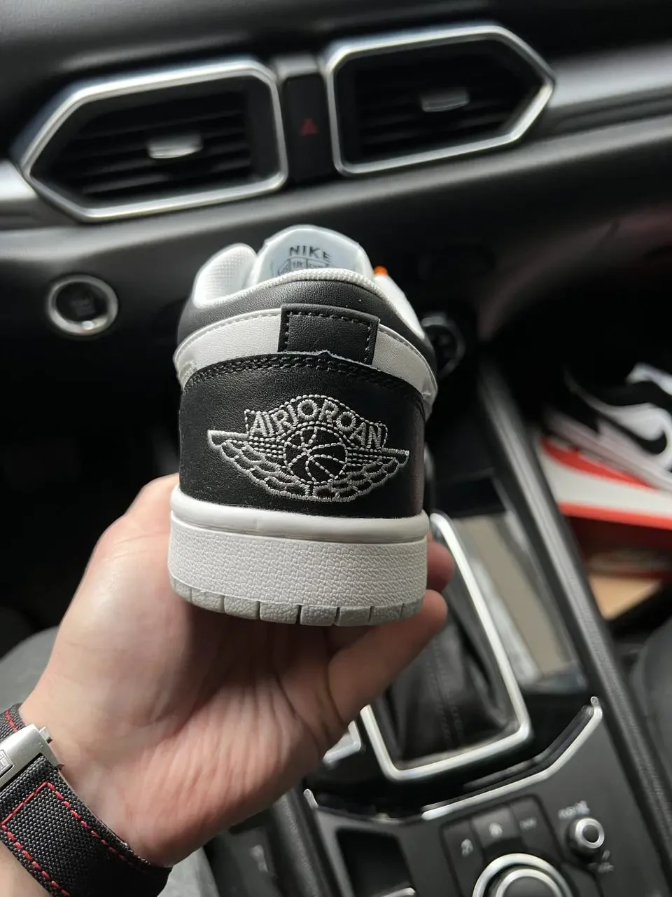 Кроссовки Nike Air Jordan 1 Low арт 21258 (найк, джордан, мужские) 2
