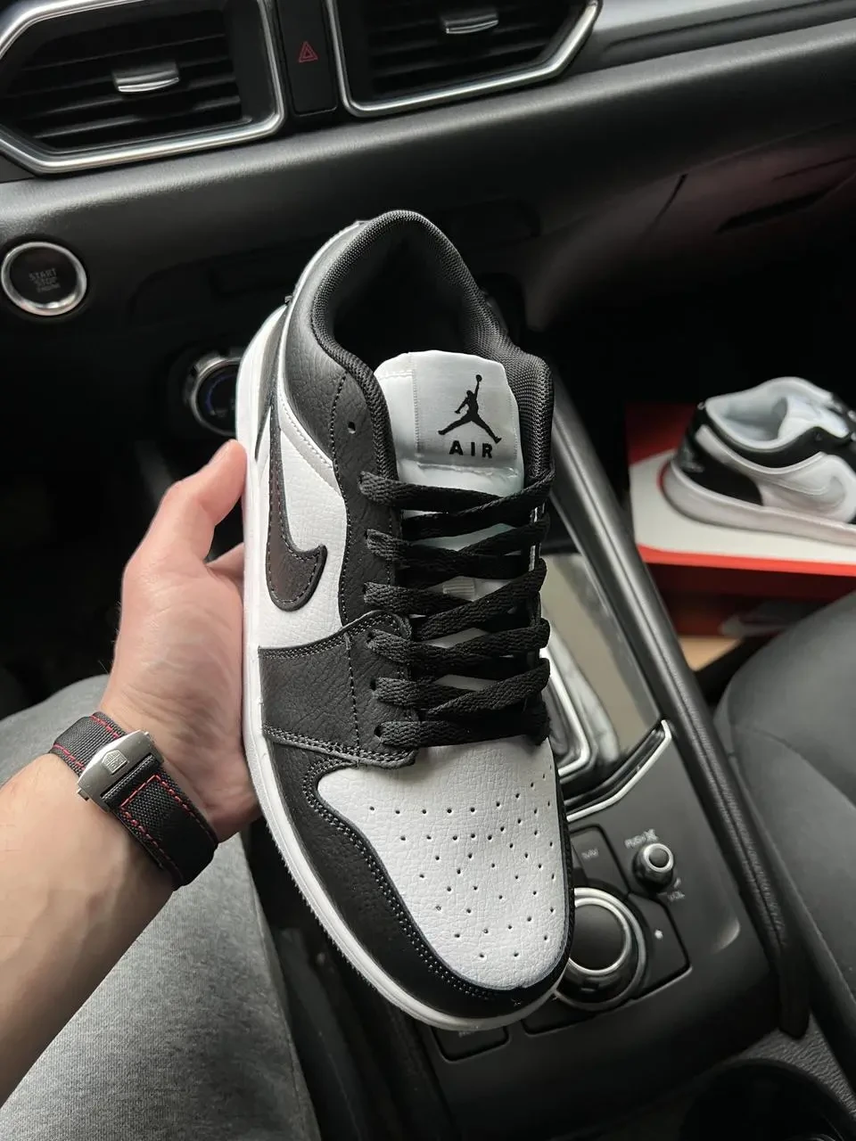Кроссовки Nike Air Jordan 1 Low арт 21257 (найк, джордан, мужские) 2