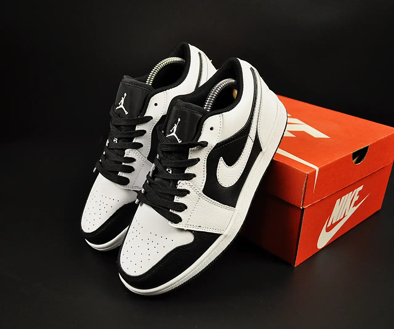 Кроссовки Nike Air Jordan 1 Low арт 21078 (мужские, найк, джордан) 2