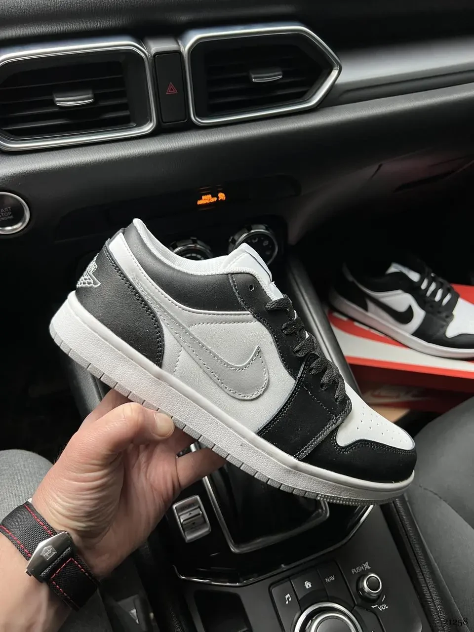 Кроссовки Nike Air Jordan 1 Low арт 21258 (найк, джордан, мужские) 43