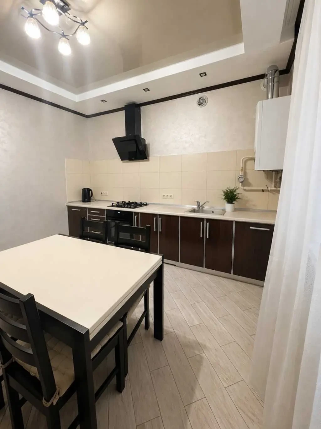 2-к квартира Хмельницький, Ольжича 15