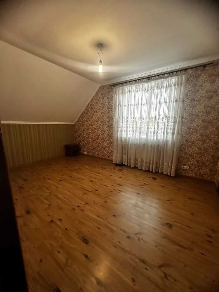 4-к будинок Бориспільський, Бориспіль, Котляревського 17