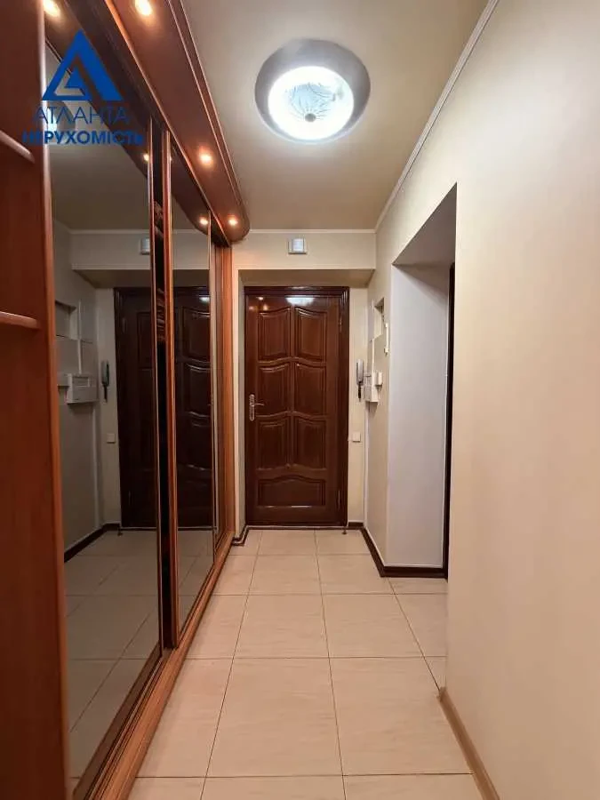 4-к квартира Луцьк, Шота Руставелі 10 18